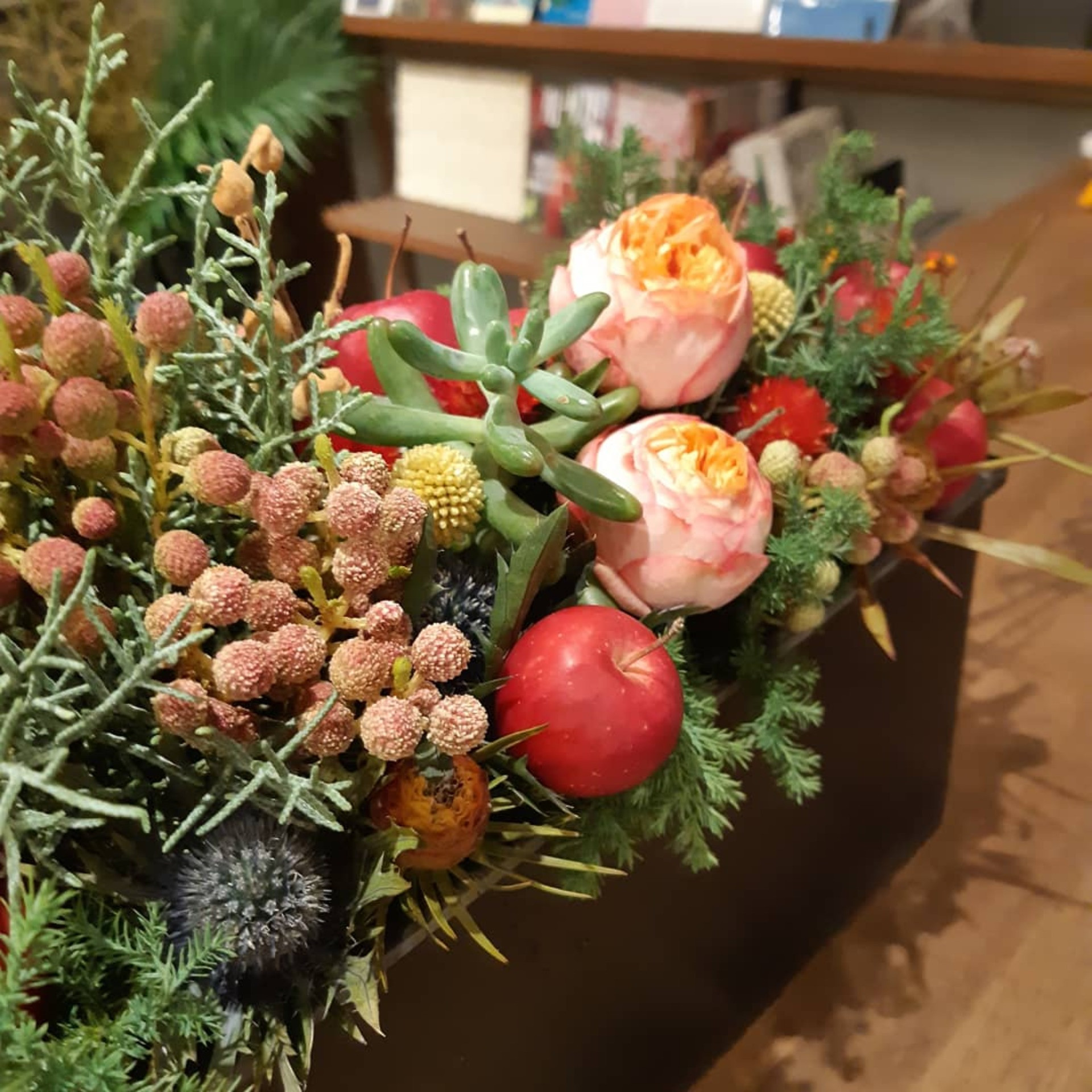 大阪の花屋で周年の御祝のアレンジメントのご注文は千林大宮にある｜結いはなで