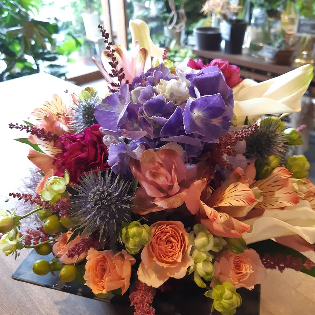 友達の誕生日に花を贈るなら旭区にある花屋 結いはなで 花屋を大阪で運営している人気生花店 結いはなが運営しているブログです