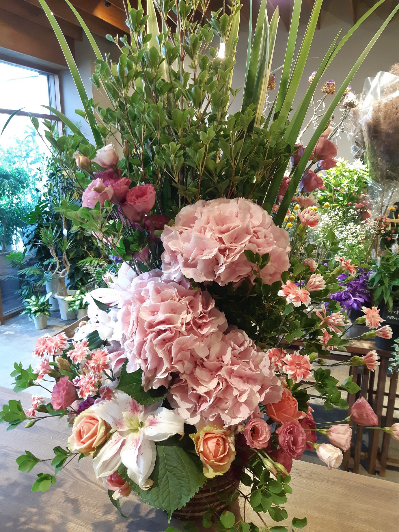 周年のお祝花を贈るなら大阪の旭区にある花屋｜結いはなで