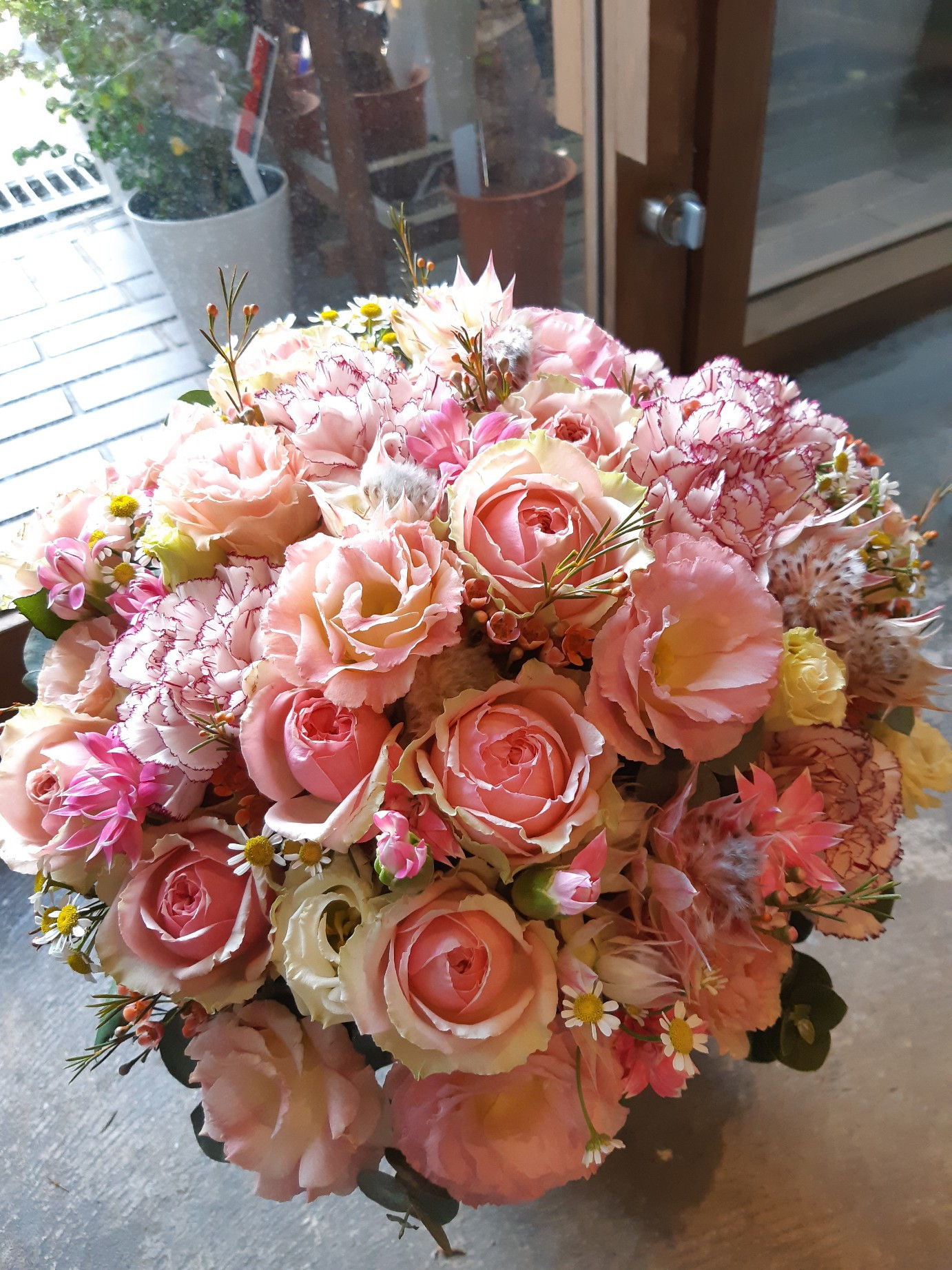 出産の御祝に花を贈るなら大阪市旭区にある花屋｜結いはなで