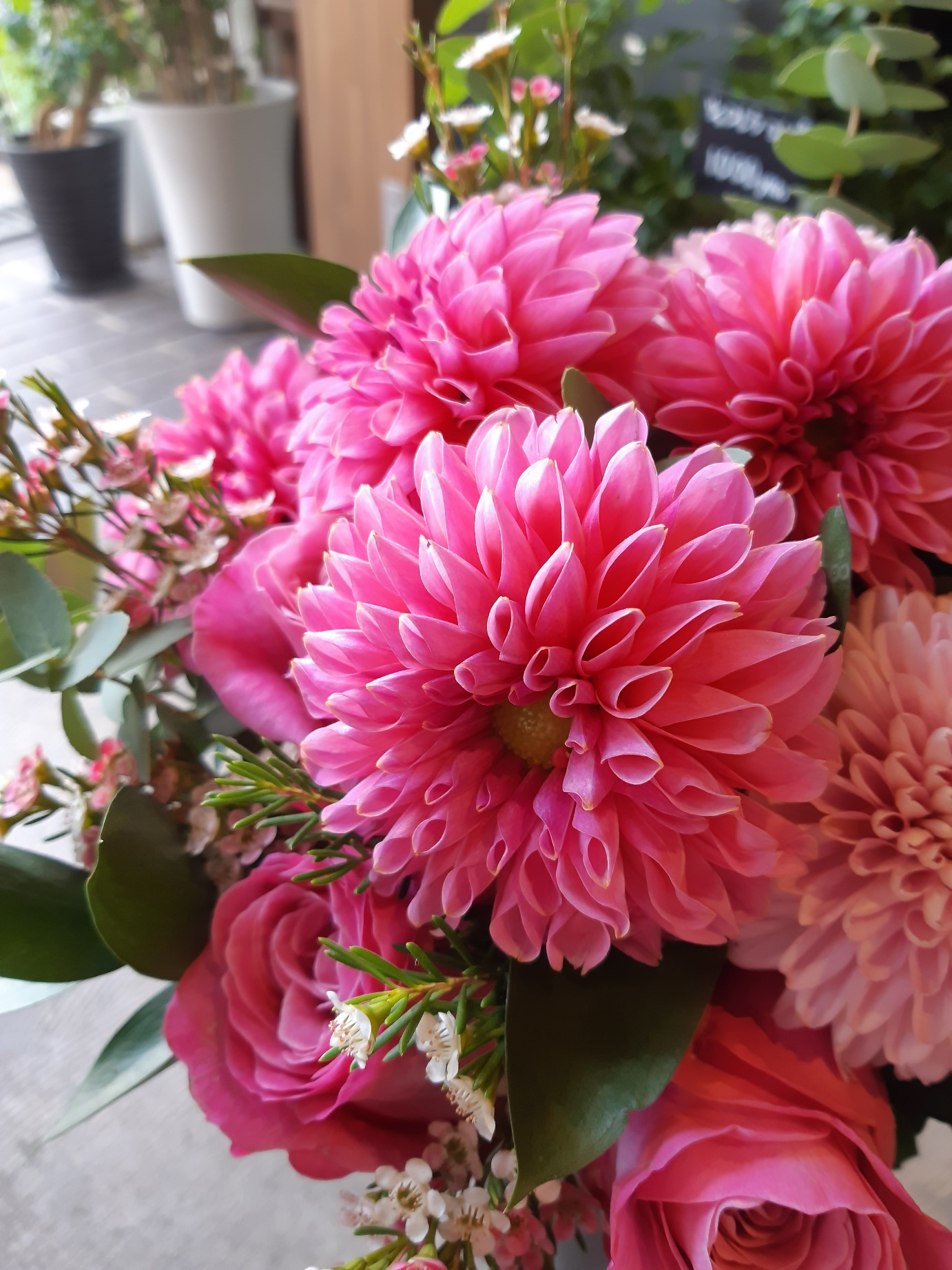 退職祝いの花を贈るなら大阪の旭区にある花屋｜結いはなで