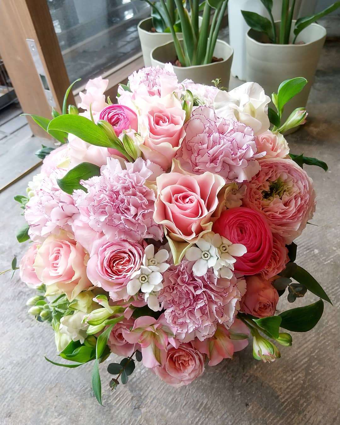誕生日に花を贈るなら大阪の旭区にある花屋｜結いはなで